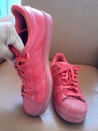 Zapatillas Adidas Superstar rojas