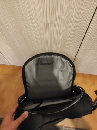 Mochila Kensington gris y negra