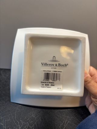 plato con pie Villeroy & Boch dorada y roja