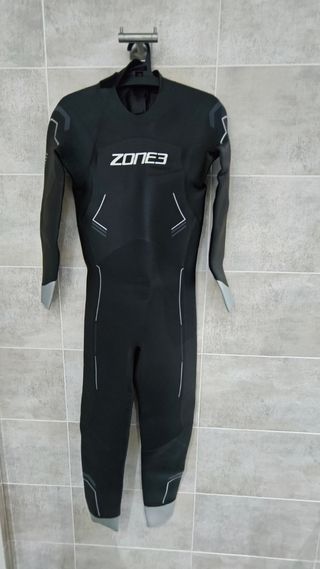 Neopreno Zone3 modelo Agile talla S