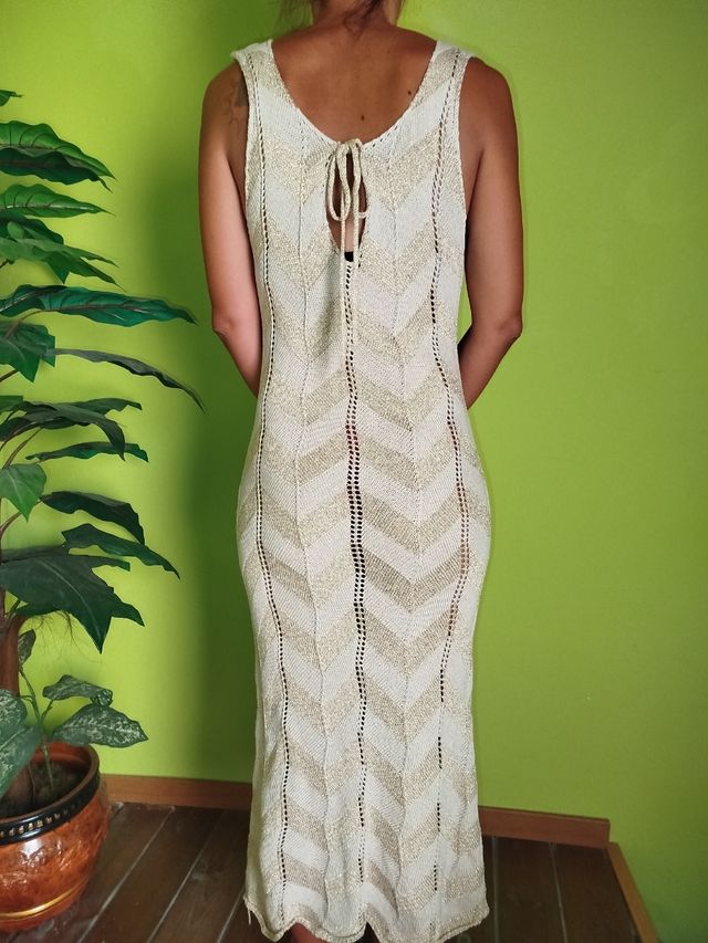 Vestido largo beige y dorado