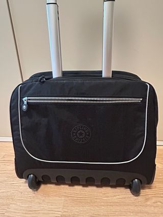 Maleta Kipling negra con ruedas