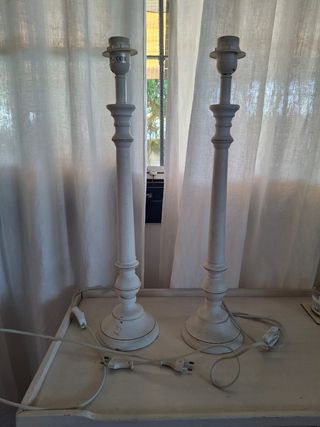2 lámparas Becara blancas de madera