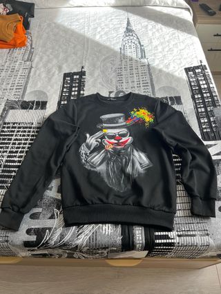 Sudadera negra clownesca talla M