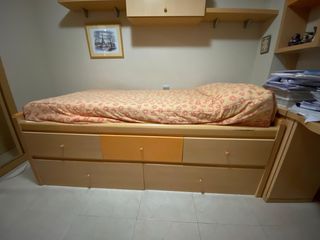 Cama juvenil con gran almacenaje y armario a juego