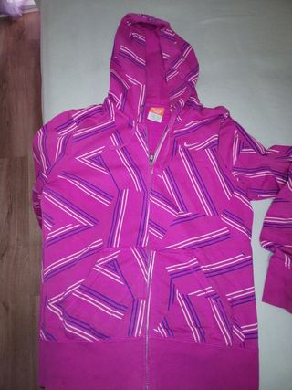 Sudadera Nike rosa con capucha