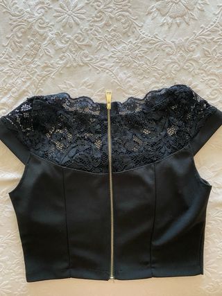 Crop Top con pizzo
