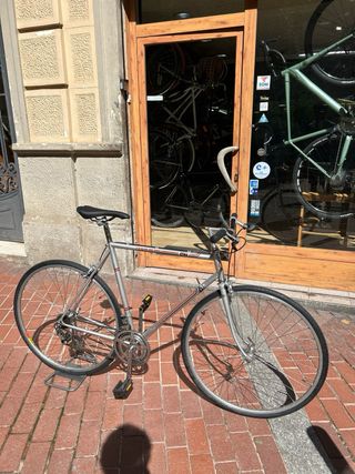 Bicicleta carretera BH clásica