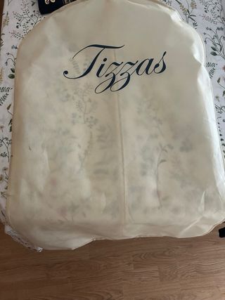 Traje comunión niño - Negro y dorado