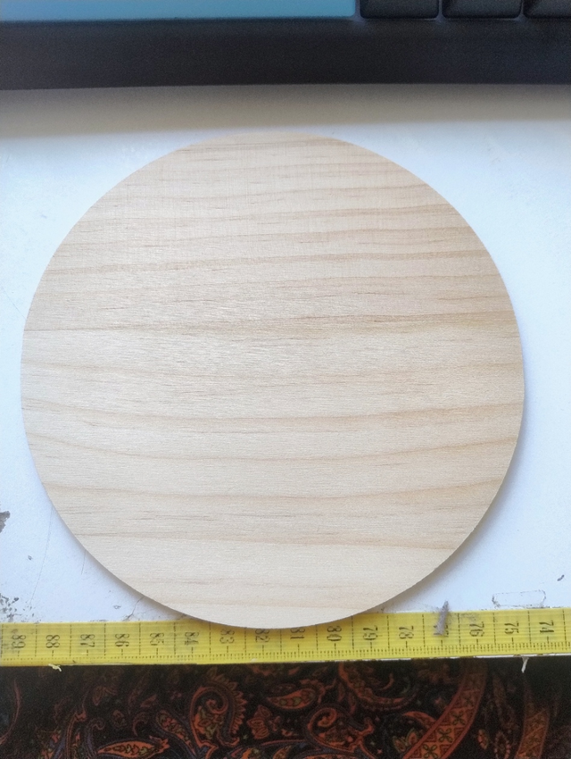 Base redonda madera: 8cm