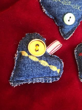 4 Cuoricini Natale in Jeans Ricamati