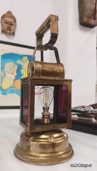 Farol antiguo tren francés