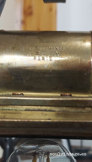Farol antiguo tren francés
