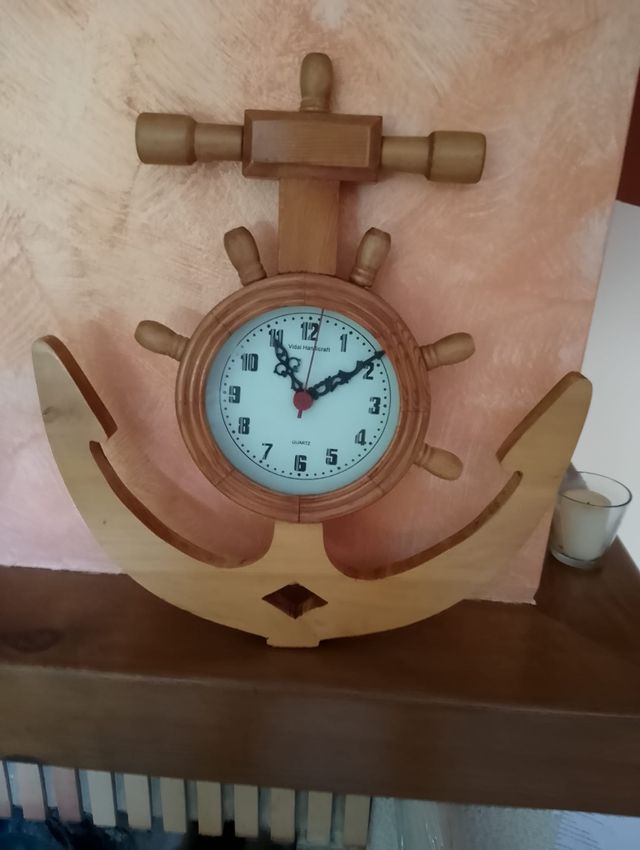 Reloj madera timón barco