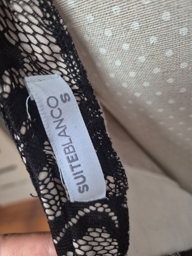 Vestido encaje negro beige