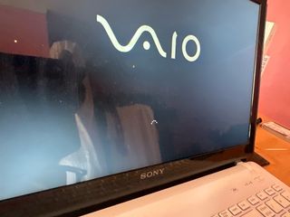 Portátil Sony Vaio SVF1521N1EW