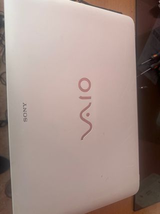 Portátil Sony Vaio SVF1521N1EW