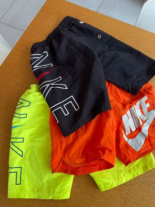 Costumi mare Nike numero tre .. taglia S bambino 
