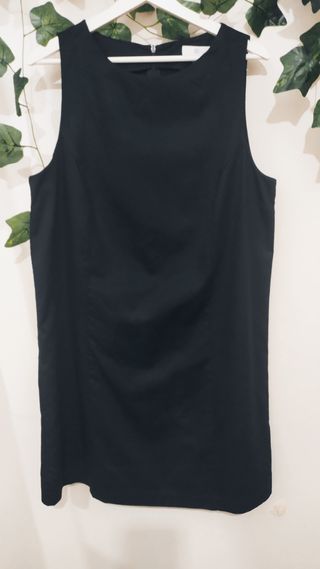 Vestido azul marino sin mangas