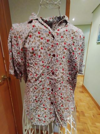 Blusa vintage flores beige-rojo