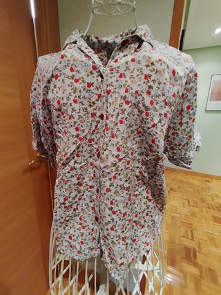 Blusa vintage flores beige-rojo