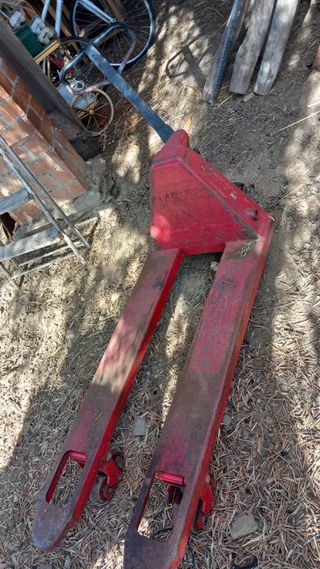 Traspaleta elevadora usada