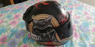 Casco arai
