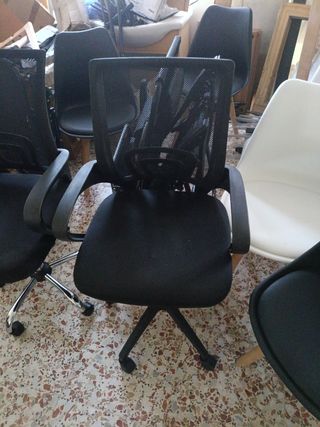 Silla oficina giratoria negras