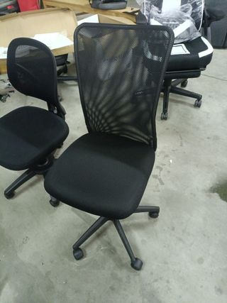 Silla oficina giratoria negras