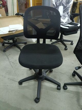 Silla oficina giratoria negras