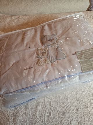 Chichoneras y colcha cuna bebé