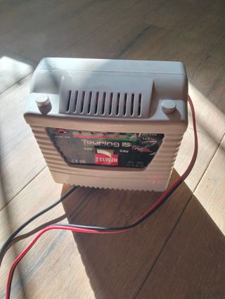 Cargador Telwin Touring 15 12/24V