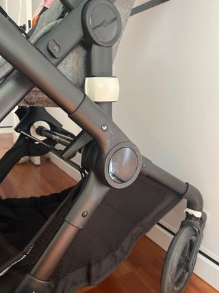 Bugaboo Fox 2 - Carrito bebé con Capazo Gris 