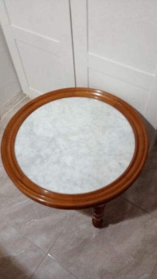 Mesa ovalada mármol-madera