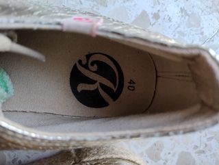 Zapatillas doradas plataforma 40