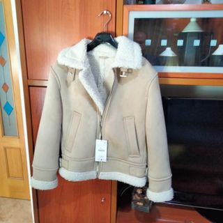Cazadora Zara beige - nueva