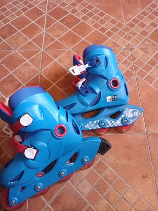 Patines en línea niño -talla ajustable 30-32.