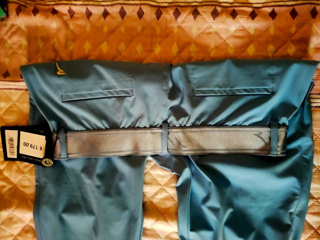 Pantaloni Chervò blu Nuovi