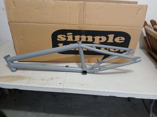 Cuadro Simple Bike Co. BMX
Se escuchan ofertas.
