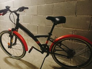 Btwin 500 S Bicicleta urbana negra con guardabarro