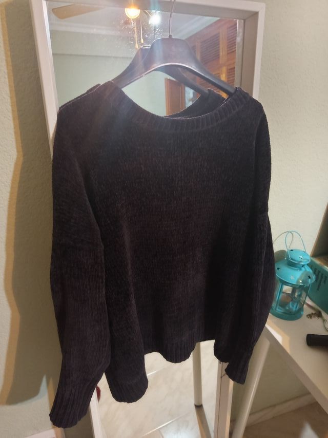 Suéter negro chenilla