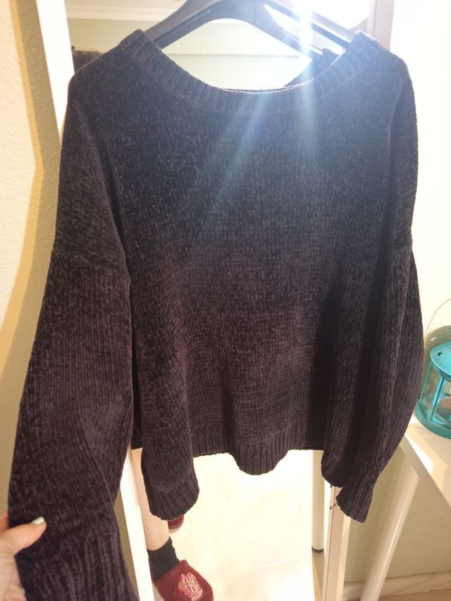 Suéter negro chenilla