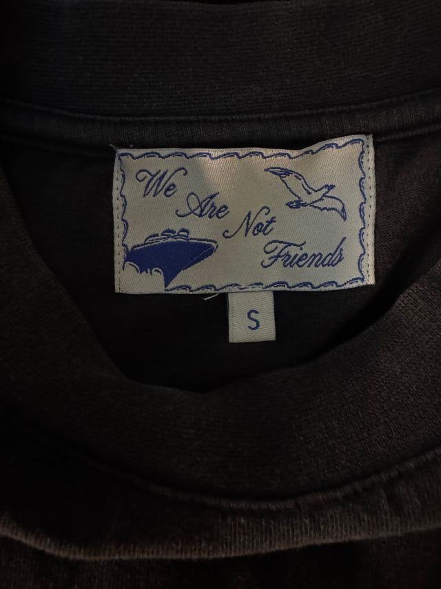 Camiseta We Are Not Friends - Talla S