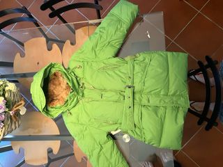 Piumino verde bimba con cappuccio