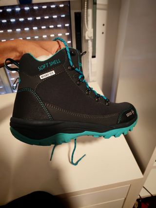 Botas montaña 39 NUEVAS