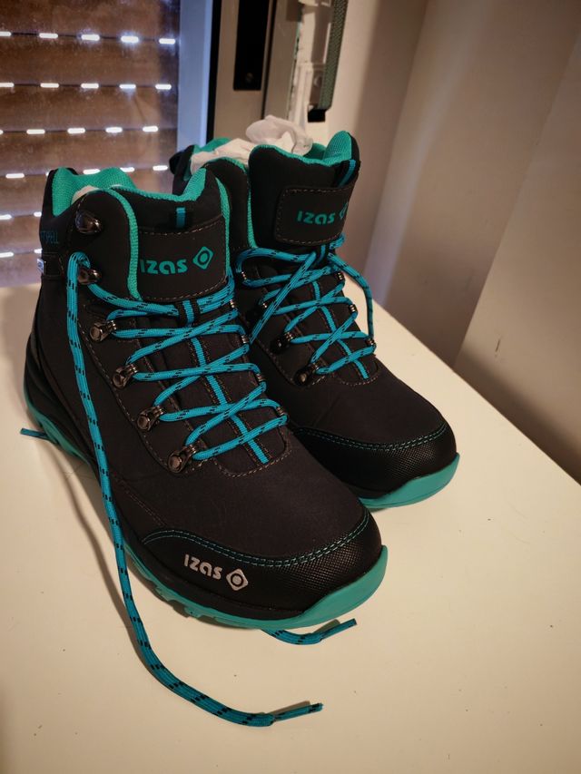 Botas montaña 39 NUEVAS