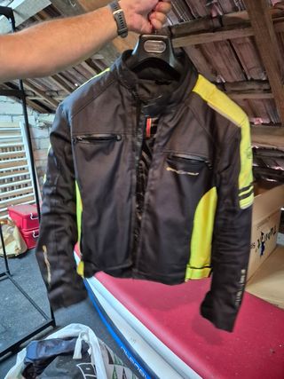 Cazadora moto talla M - Quanter Mill