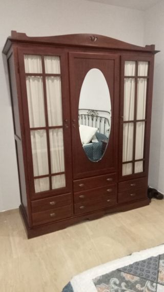 Armario 3 puertas Grupo Seys nogal