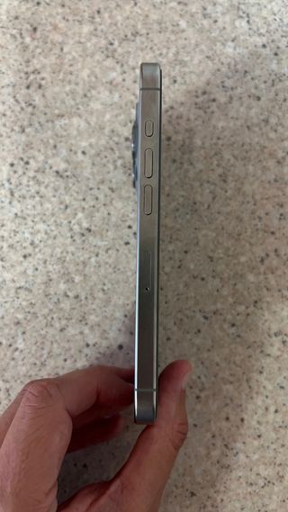 Iphone 15 Pro 128 GB Titanio natural 