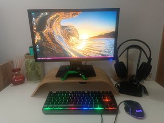 PC  - Teclado, ratón y auriculares gaming